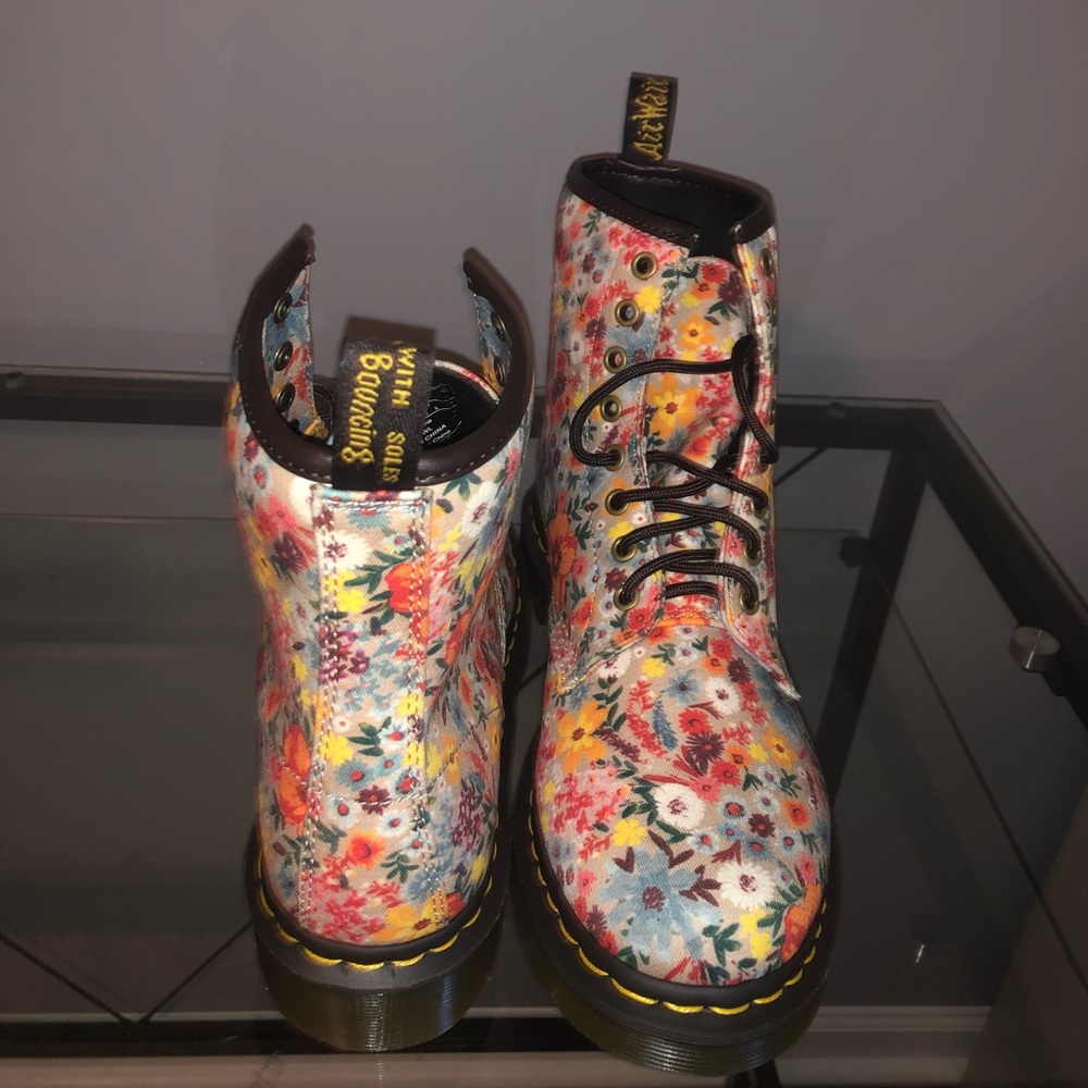 Floral Doc Marten Platforms. Women’s sz 11